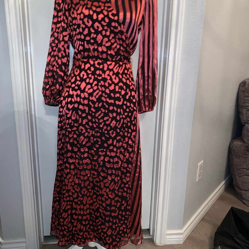 Alice + Olivia Abigail pink and black wrap dress new with tags